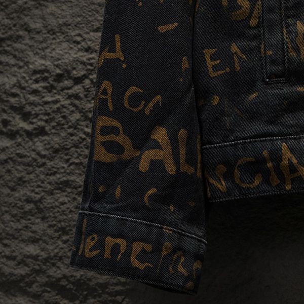 超希少！24FW バレンシアガ All-Overロゴ 偽物 デニムジャケット bax05565